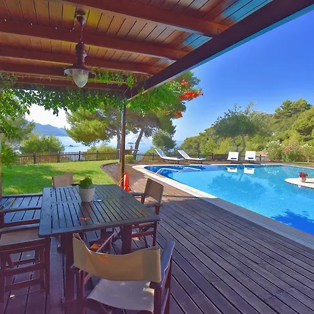 Corfu * Пелекас