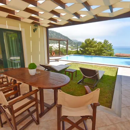 Corfu Пелекас