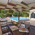 别墅 Corfu 佩雷卡斯